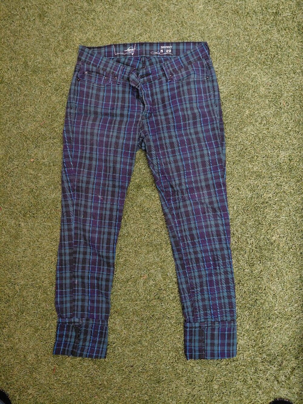 Levi's women's plaid jeans, dark skinny twenty nine size eight